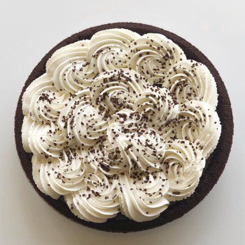 SR Pint Size Bakery chocolate creme pie for pub 12-16-2020