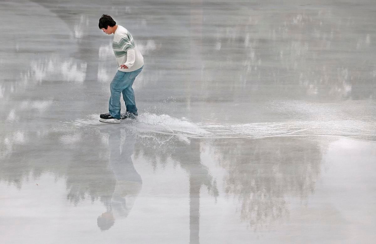Ice water skating